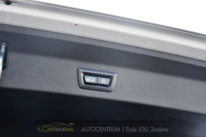 BMW X3 20d M-SPORT HUD TAŽNÉ - fotka 46 z 53