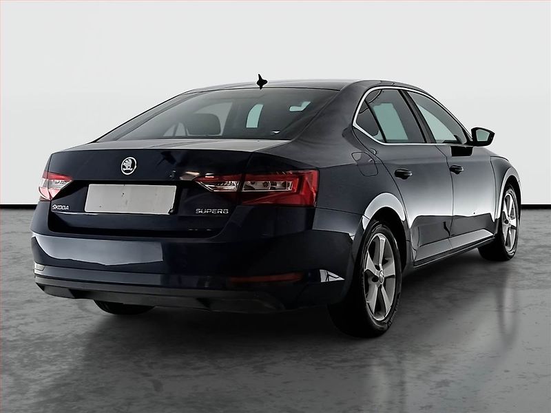 Škoda Superb (2016) Ambition 2.0 TDI, Navi - fotka 5 z 16
