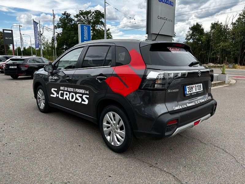 Suzuki S-Cross 4x4 automat Premium - fotka 5 z 12