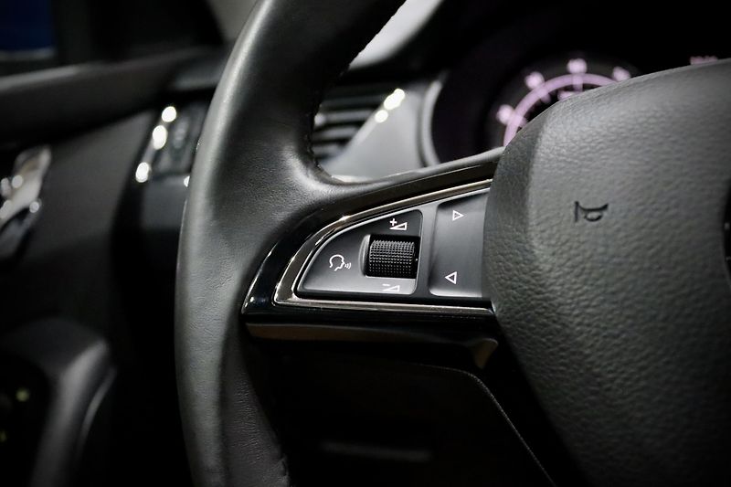 Škoda Octavia 3 FL Combi 1.4 TSI 110 kW - fotka 23 z 30