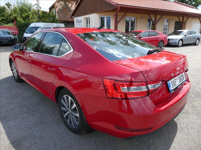 Škoda Superb 1,5 TSi 110kW STYLE+, NAVI,LED - fotka 7 z 37