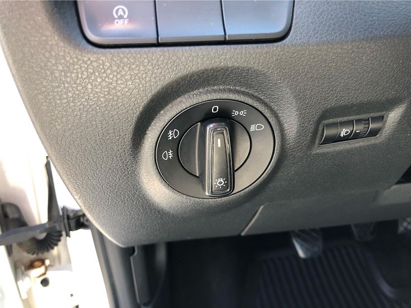 Škoda Fabia COMBI 1.2 TSi AMBITION - fotka 16 z 26