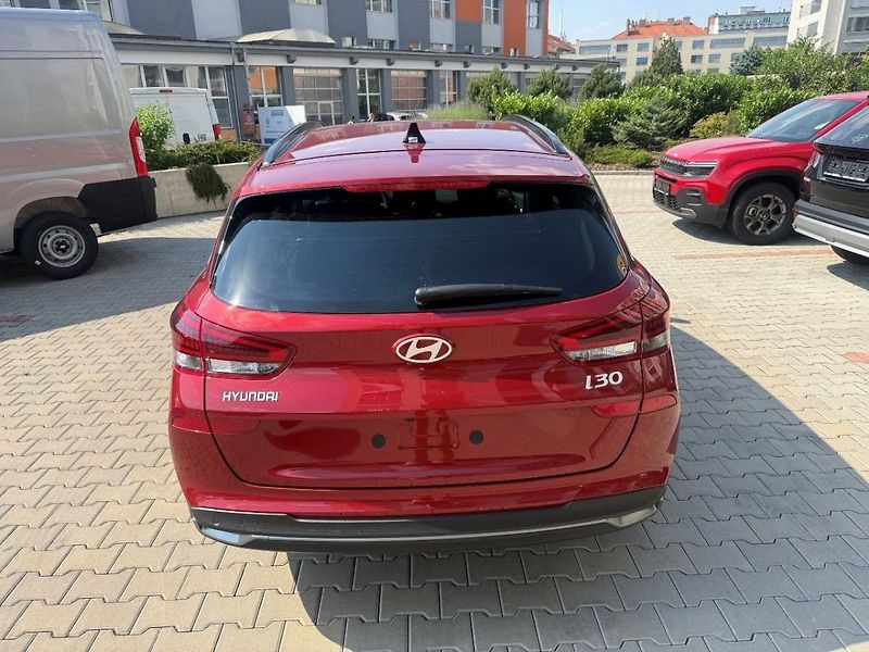 Hyundai i30 26 WG 1,0 T-GDI MT GO CZECH - fotka 4 z 9