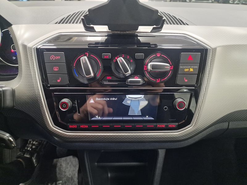 Volkswagen up! (2019) 1.0 ECO Záruka - fotka 37 z 53