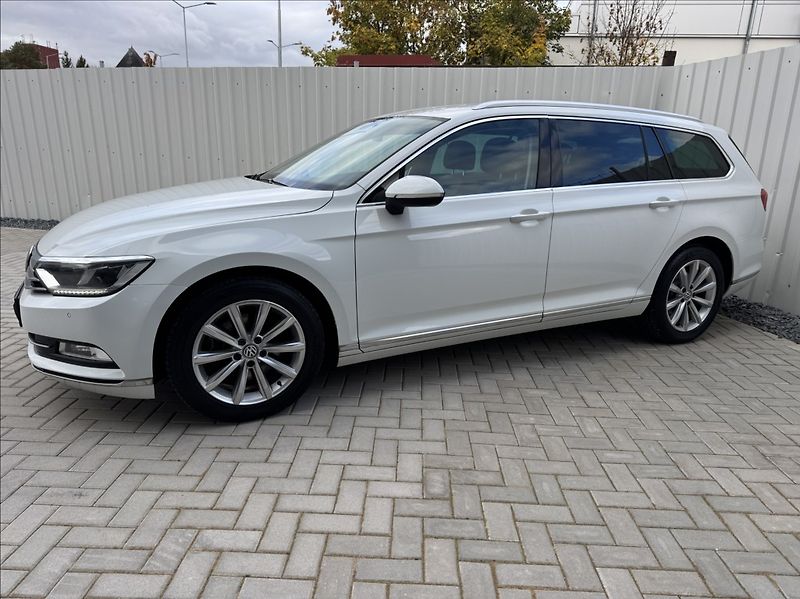 Volkswagen Passat 2,0 TDI HIGHLINE DPH 1.maj ČR - fotka 3 z 50