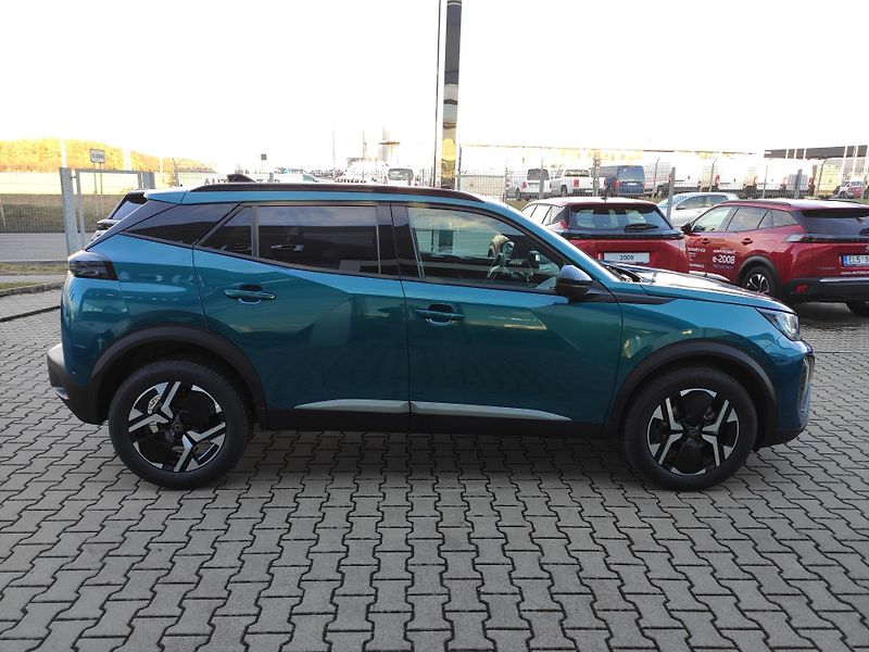 Peugeot 2008 (2026) ALLURE 1.2 100k MAN6 2x kamera - fotka 7 z 23