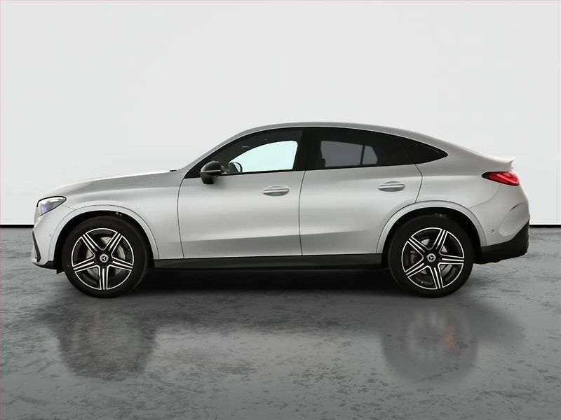 Mercedes-Benz GLC (2025) 220 d 4MATIC, AMG Line, ACC - fotka 3 z 28
