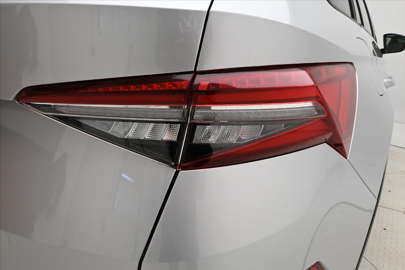 Škoda Kodiaq 2,0 TDI 147 kW DSG 4x4 Sportli - fotka 32 z 33