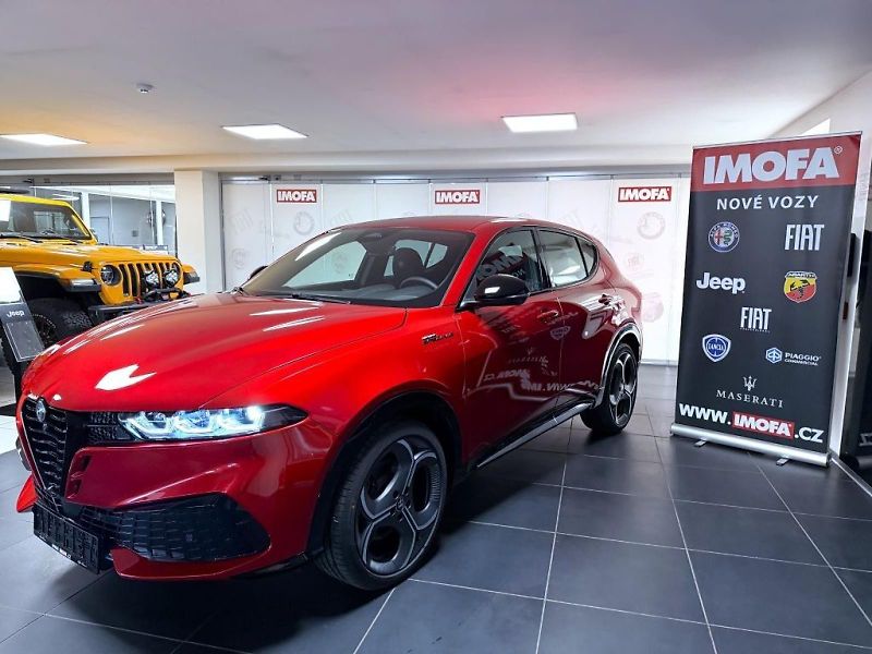 Alfa Romeo Tonale (2026) 1.5 T Ibrida 175k AT7 SPORT SP - fotka 3 z 21