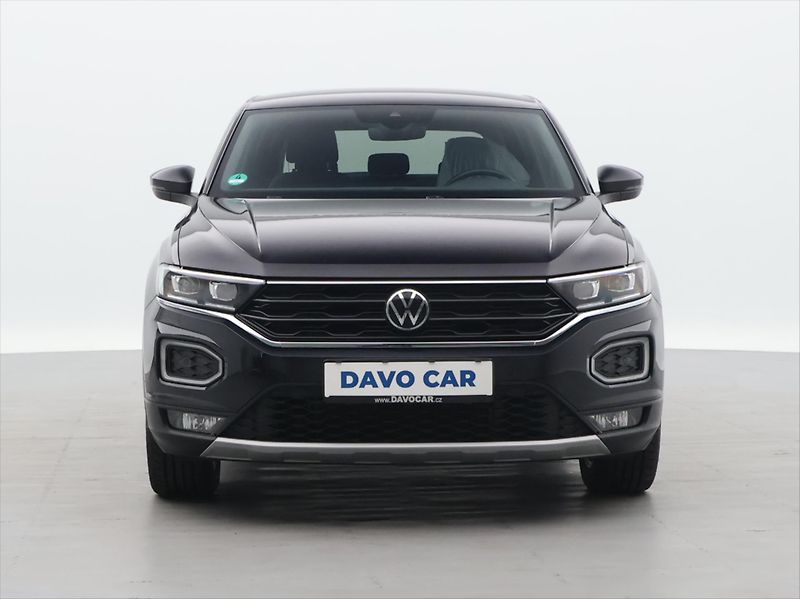 Volkswagen T-Roc 1,5 TSI 110kW DSG Sport LED - fotka 2 z 30