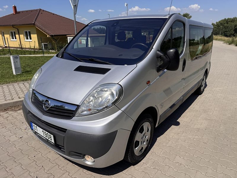 Opel Vivaro 2.0CDTI 84Kw L2 - 9.Mist - fotka 2 z 17
