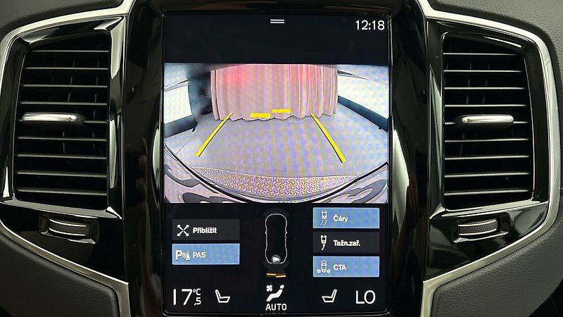 Volvo XC90 2.0 B5 AUT AWD Inscription - fotka 12 z 33