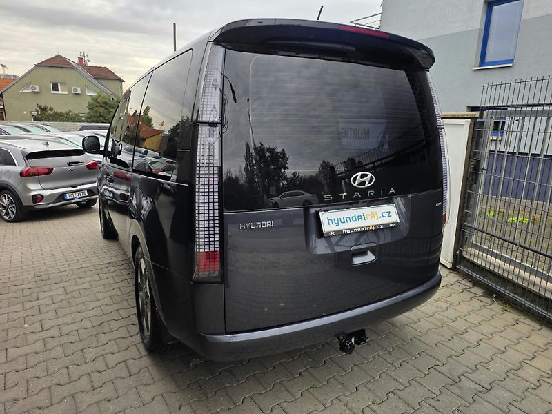Hyundai Staria 2.2-AUTOMAT-KŮŽE-9MÍST - fotka 12 z 36