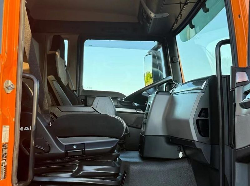 MAN TGS (2018) 26.460 6x6 Bordmatik EURO 6 - fotka 15 z 18