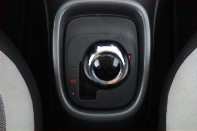 Toyota Aygo (2021) 1.0 VVT-i - fotka 13 z 19
