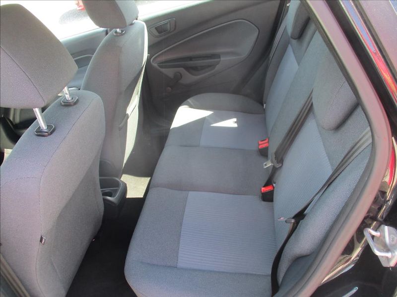 Ford Fiesta 1,2 i, klima, serv. kniha, - fotka 11 z 31
