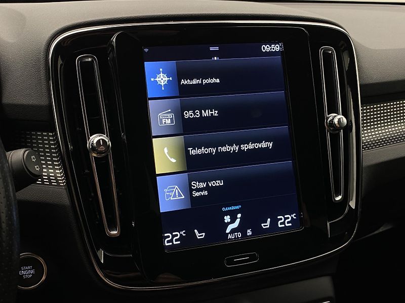 Volvo XC40 D4 AWD R-DESIGN AUT CZ - fotka 8 z 43