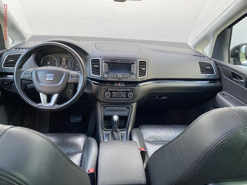 Seat Alhambra (2011) 2.0TDi, Style, DSG, bixen - fotka 8 z 21