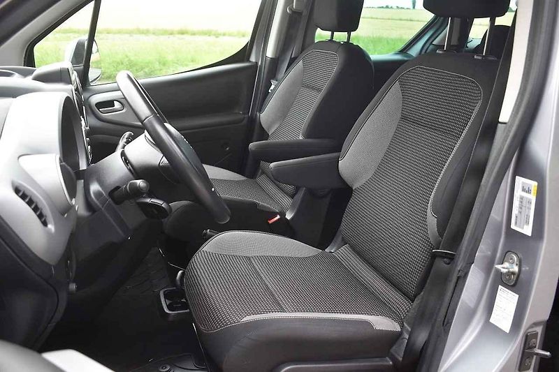 Peugeot Partner byl čtyři roky starý a najel 84 000 kilometrů