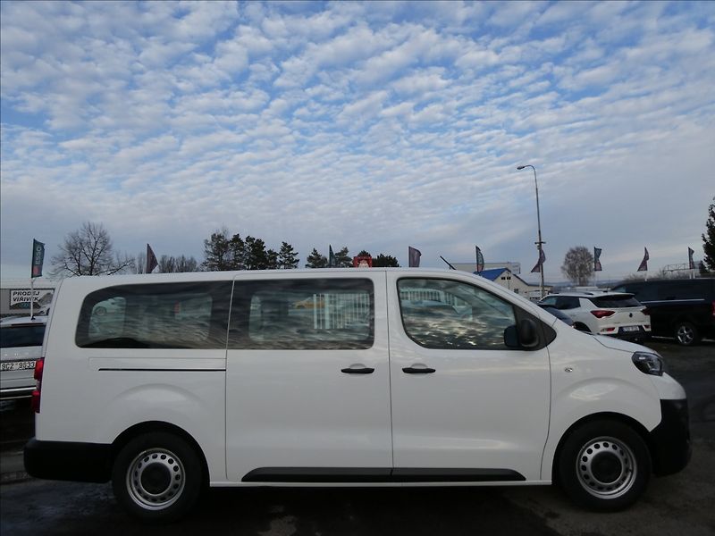Peugeot Expert 1,5 HDi 1.MAJ.,LONG,9.míst,DPH - fotka 12 z 46