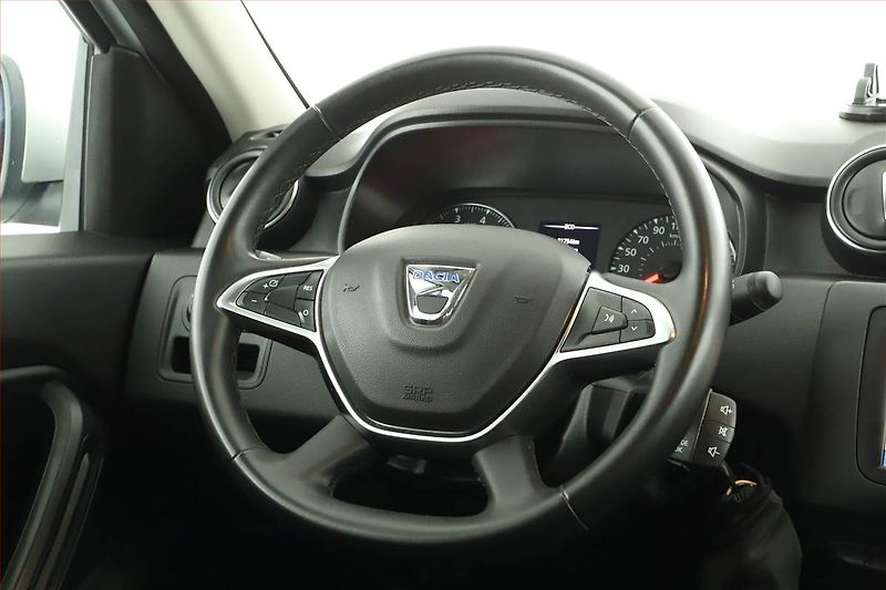 Dacia Duster (2018) 1.6 SCe, Navi, Tempomat - fotka 8 z 14