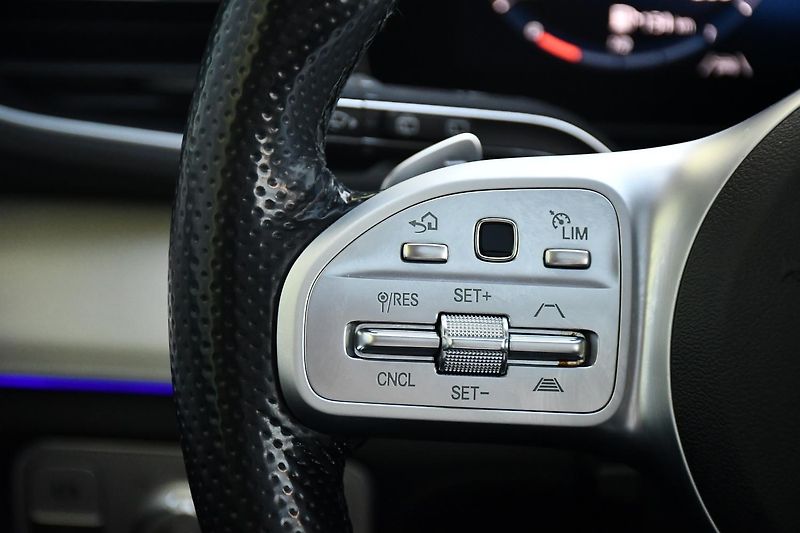 Mercedes-Benz GLE 350DE 4MATIC - fotka 24 z 42