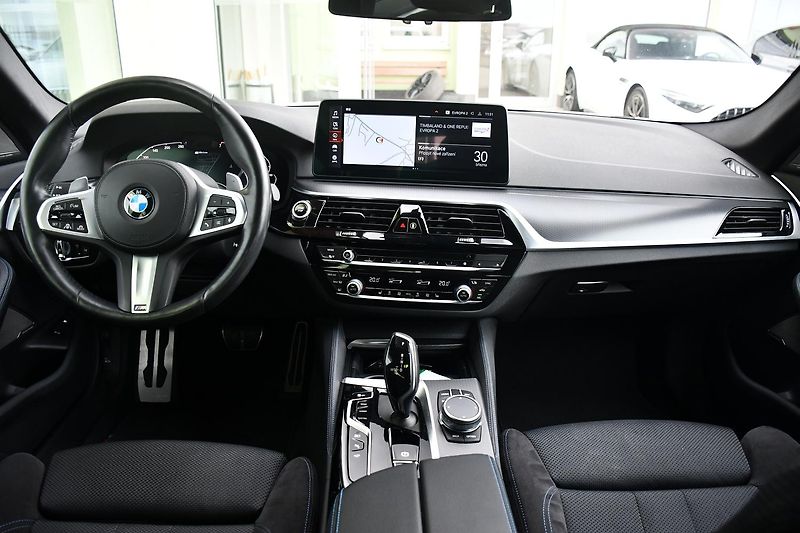 BMW Řada 5 530e PHEV M-SPORT xD HUD 1M ČR - fotka 6 z 39