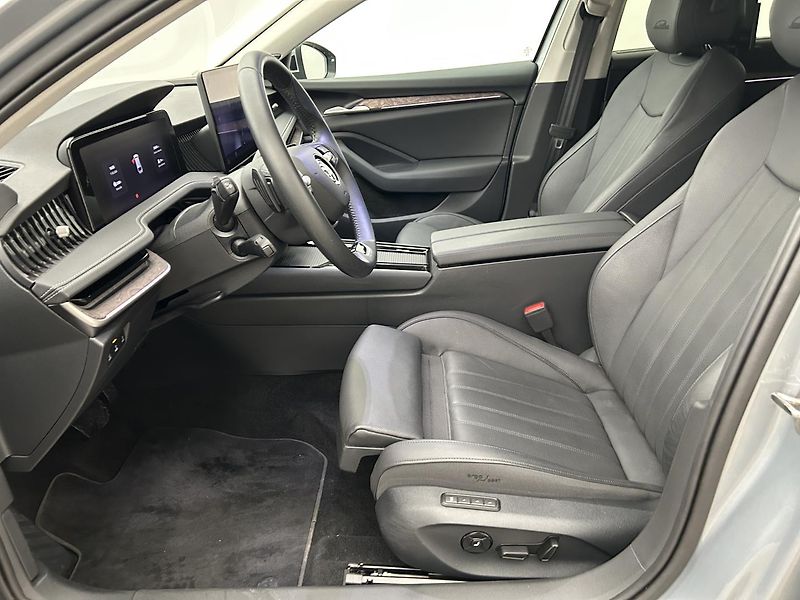 Škoda Superb 2.0 TDI L & K - fotka 6 z 33