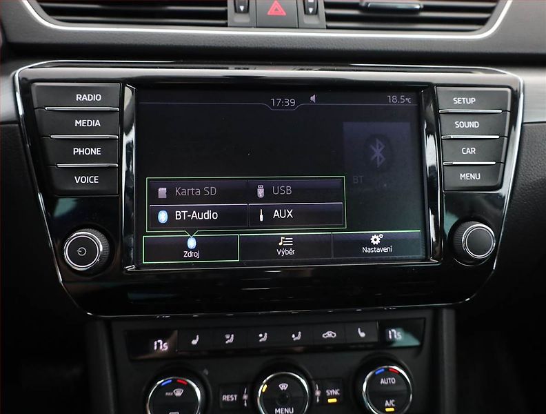 Škoda Superb (2017) Style 2.0 TDI, Automat, Kůže - fotka 11 z 19