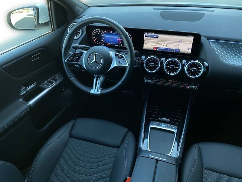 Mercedes-Benz Třídy B (2025) 180 d - fotka 13 z 26