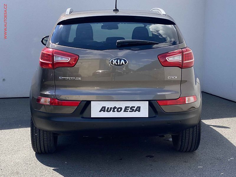 Kia Sportage (2014) 2.0 CRDi AWD, Premium, TZ - fotka 5 z 20