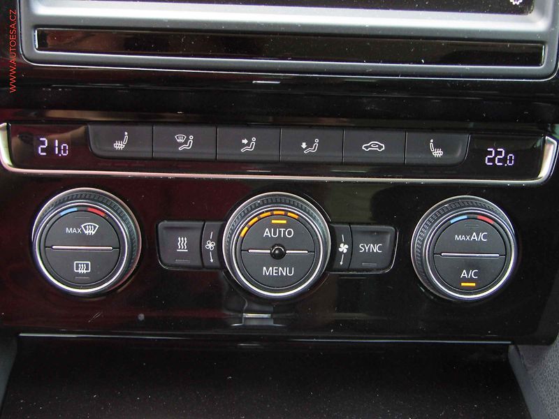 Volkswagen Passat (2015) 2.0TDi, DSG - fotka 14 z 20