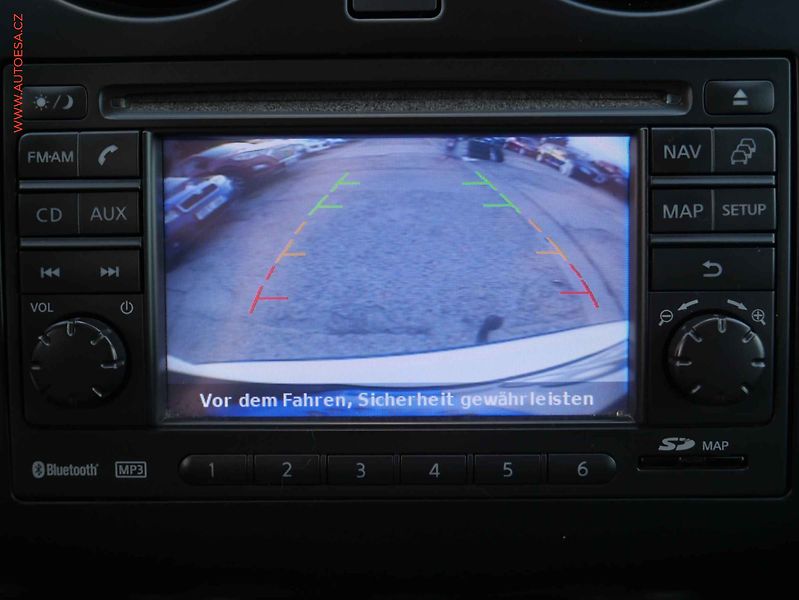 Nissan Qashqai (2011) 1.6i, AC, tempomat - fotka 13 z 21