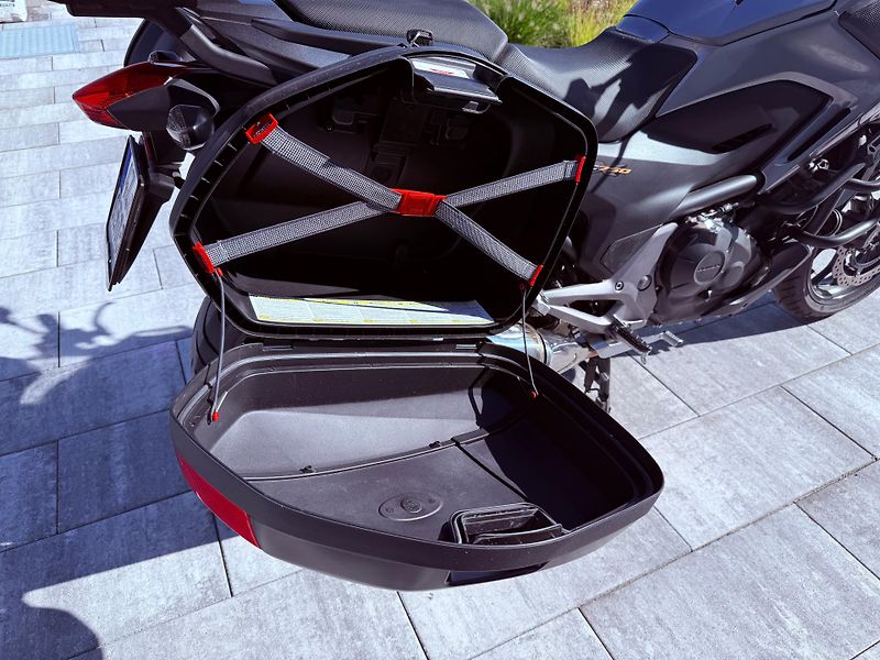 Honda NC 750 X (2015) - fotka 30 z 33