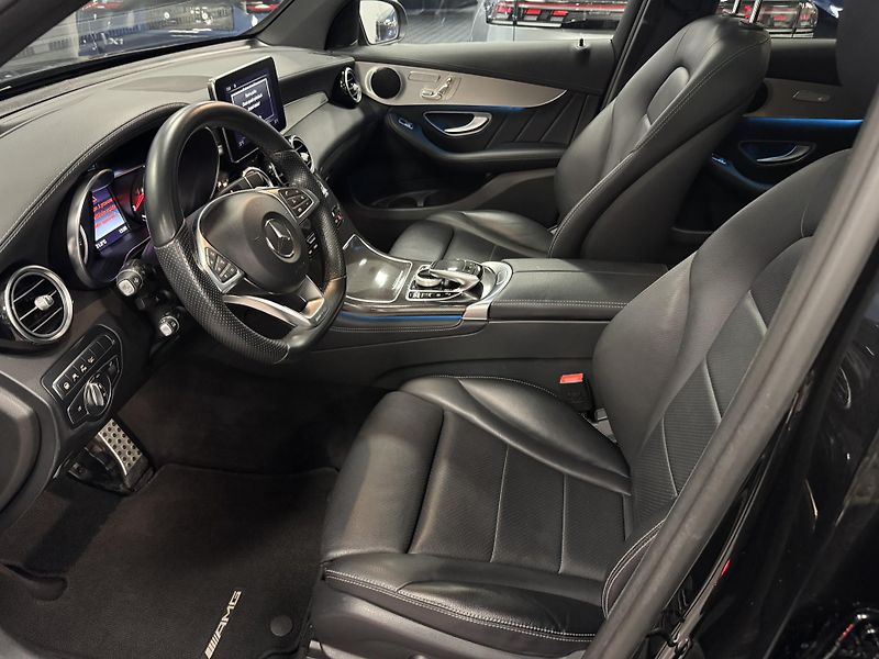 Mercedes-Benz GLC (2017) 350e 4M AMG - fotka 16 z 42