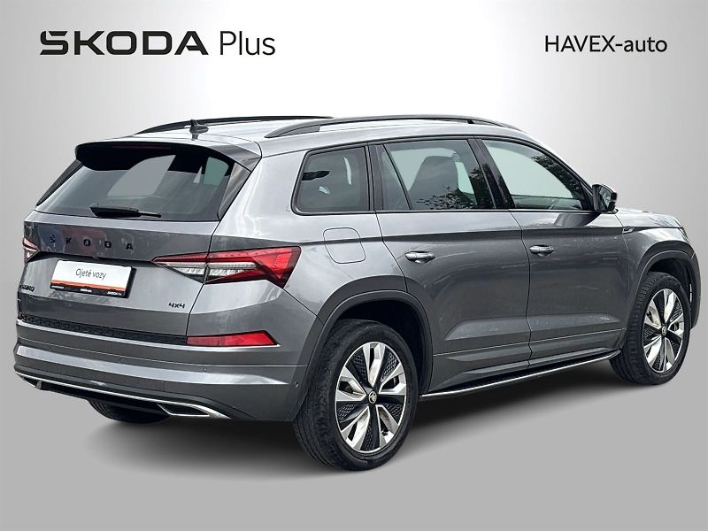 Škoda Kodiaq (2022) 2.0 TDI 4x4 DSG Sportline+ - fotka 2 z 33
