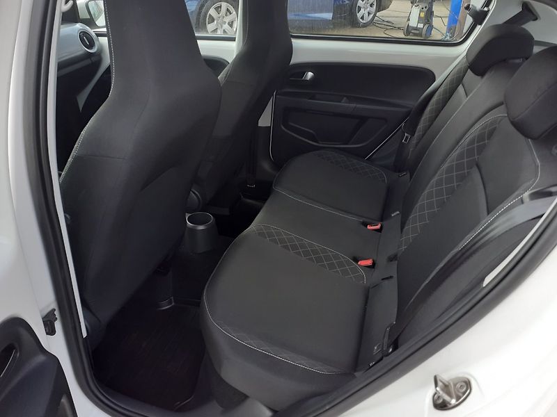 Škoda Citigo (2016) 1.0 MPi ČR - fotka 11 z 24
