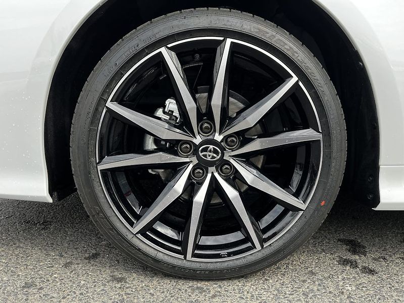 Toyota Corolla 1.8Hybrid GR Sport ODBĚR IHNED - fotka 10 z 29