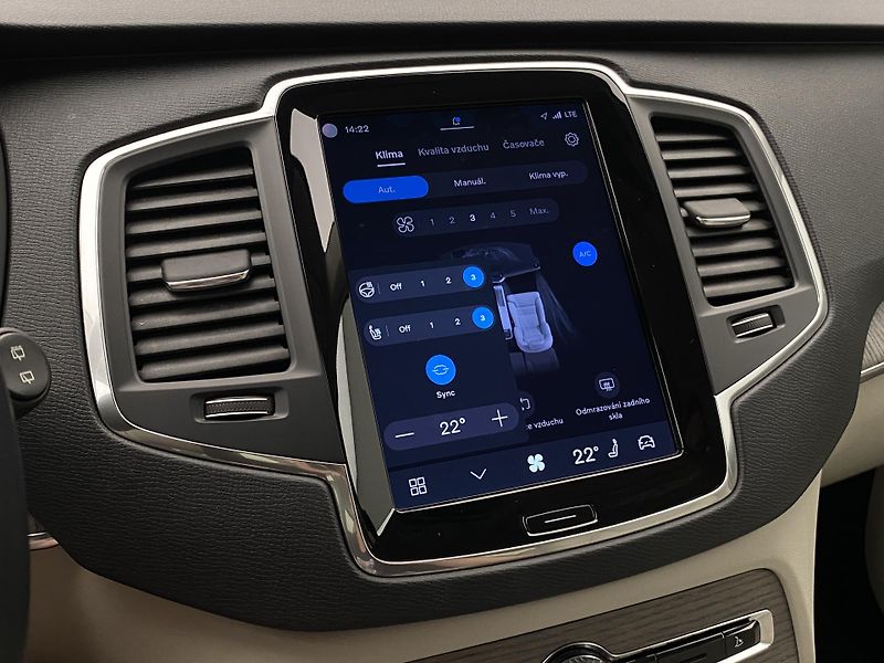 Volvo XC90 B5 AWD CORE AUT CZ 7M - fotka 42 z 63