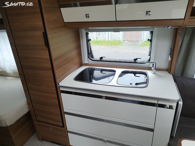 Dethleffs NOMAD KLIMA TOP STAV - fotka 10 z 25