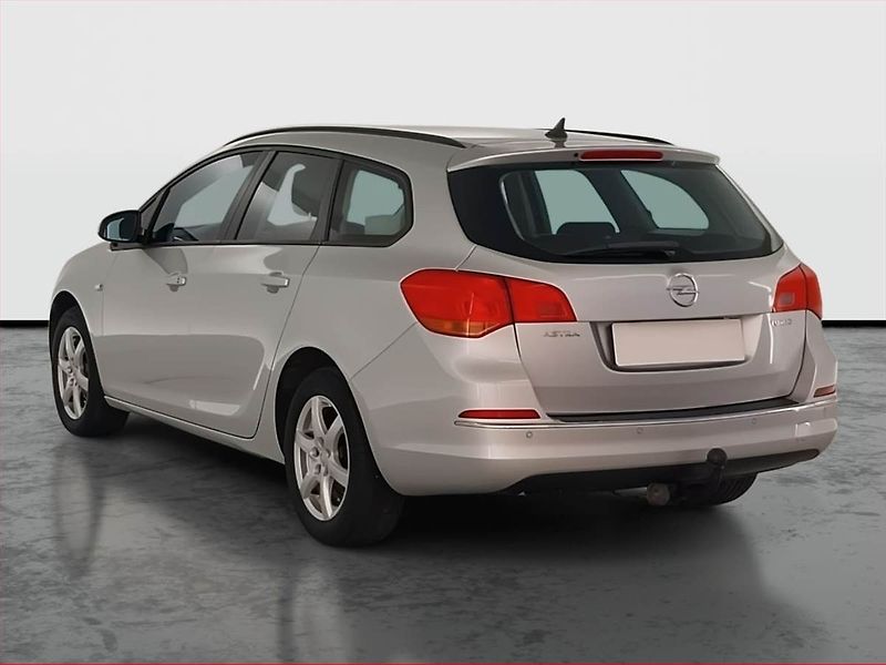 Opel Astra (2014) 1.4 T, Serv.kniha, Navi - fotka 4 z 19