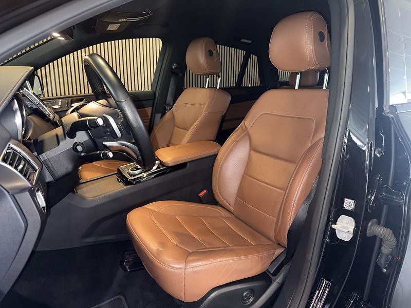 Mercedes-Benz GLE 43 AMG Coupé Tažné LED CarPlay - fotka 9 z 33