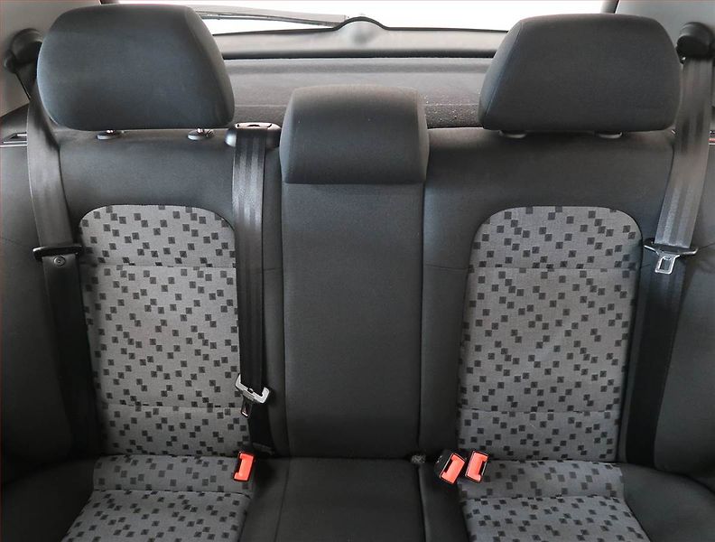 Škoda Fabia (2007) 1.2 12V, nová STK, Tažné - fotka 10 z 12