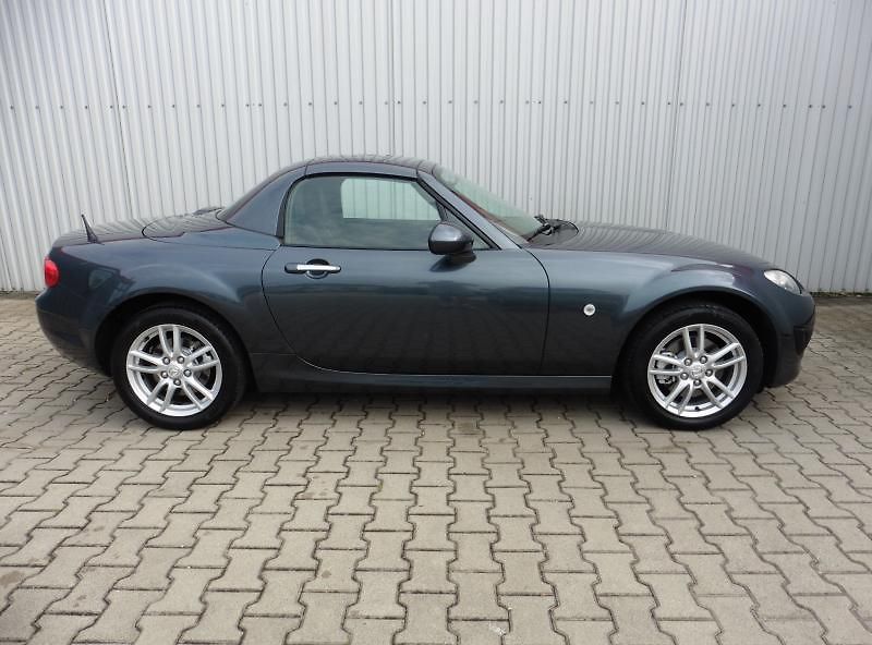 Mazda MX-5 NC 1.8i Roadster Coupé 1.maj. - fotka 6 z 15