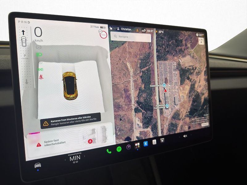 Tesla Model 3 Long Range AWD Highland - fotka 18 z 26