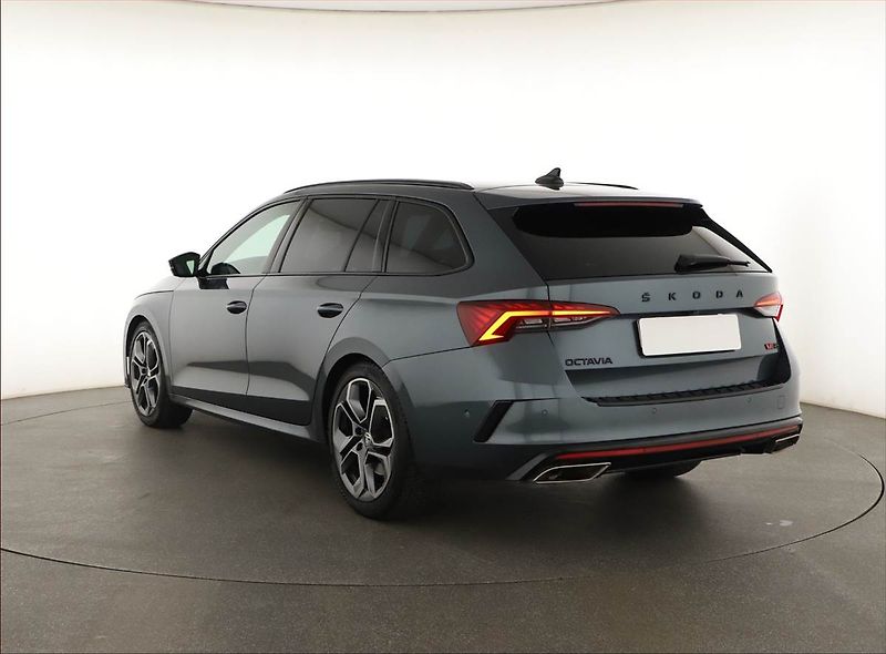 Škoda Octavia (2021) RS 2.0 TSI - fotka 4 z 19