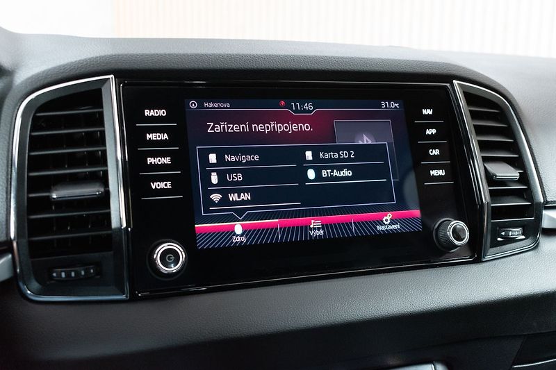 Škoda Karoq 1.6 TDI 85kW KAMERA*KESSY*ACC* - fotka 26 z 42