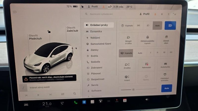 Tesla Model Y (2023) Long Range AWD DE SoH 90.2% - fotka 21 z 39