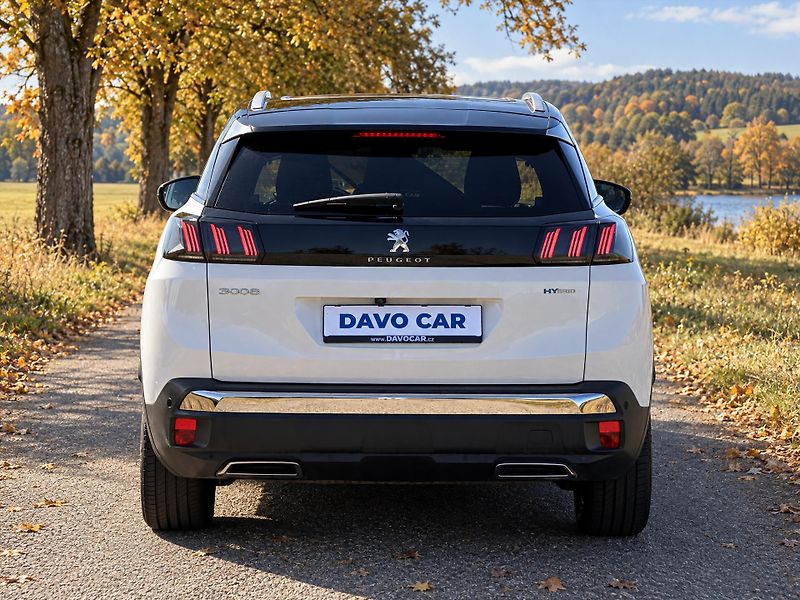 Peugeot 3008 GT 1,6 PureTech 133kW Automat - fotka 6 z 32