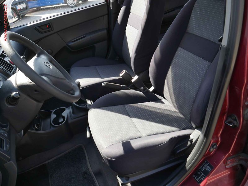Hyundai Getz (2007) 1.1 i, 2.maj,ČR, STK8/27 - fotka 9 z 14